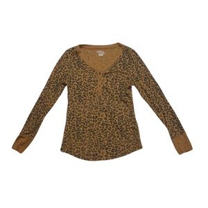 Time and Tru Brown Tan Fitted Long Sleeve Blouse